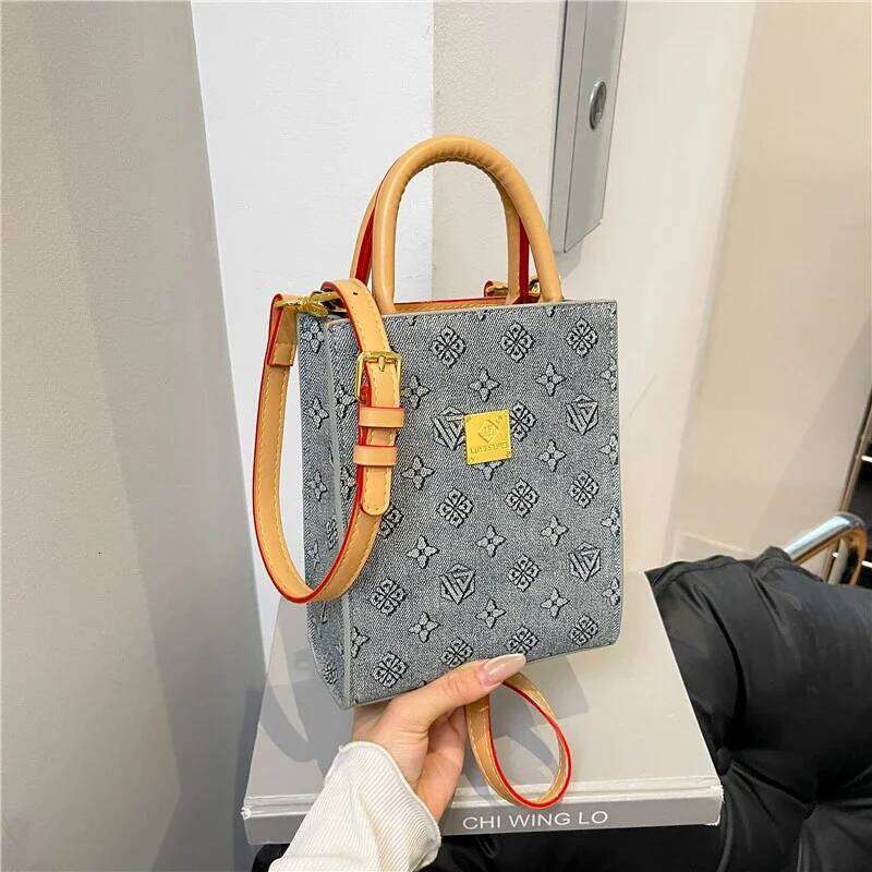 Women's Bags Designer Classic Minimalist Crossbody Bag Women High-End Leather Tote Vintage Design Solid Color Fashionable Commuter Shoulder Purse