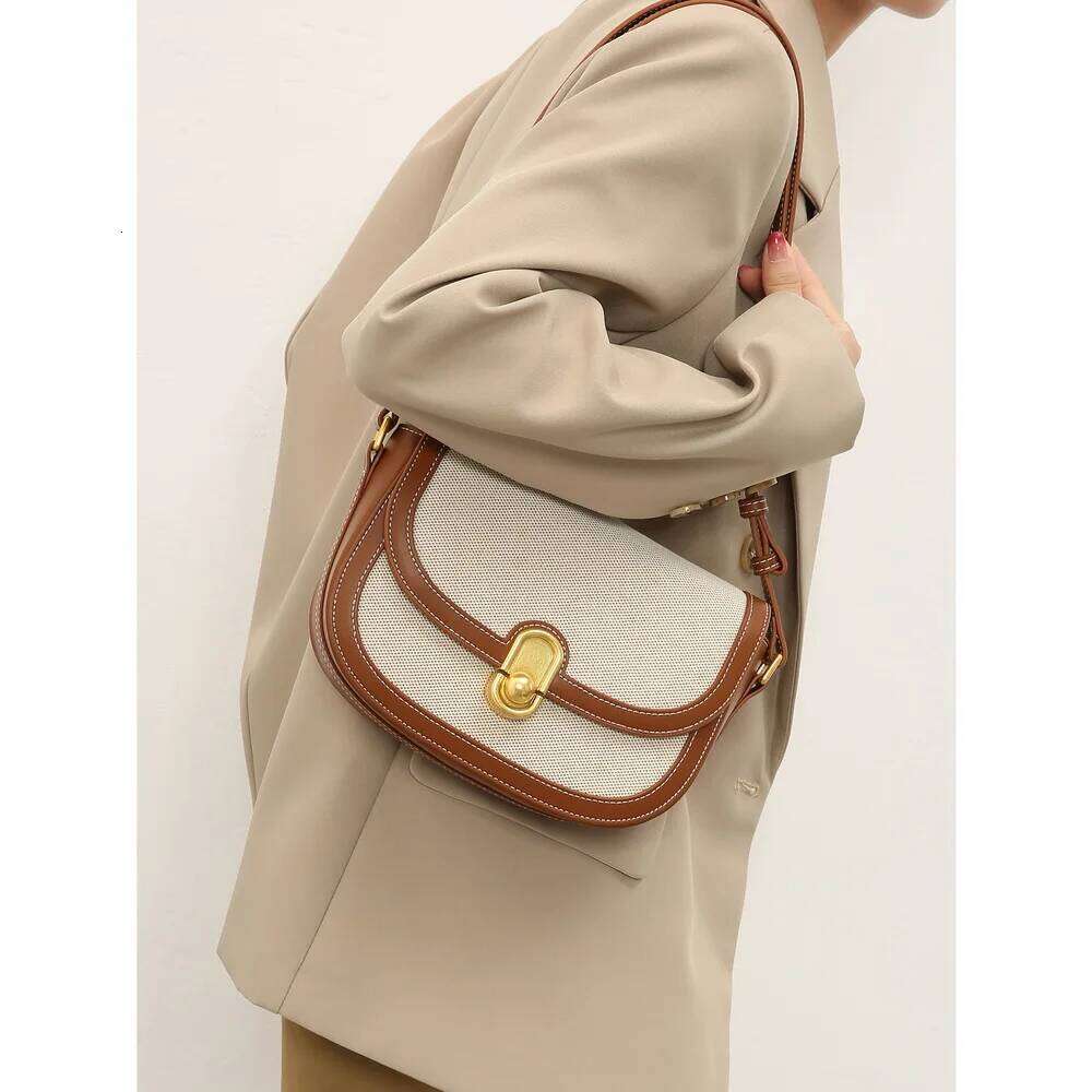 This Year's New Niche Female Light Retro Single Shoulder Crossbody Saddle Bag Trend Designer Handbag