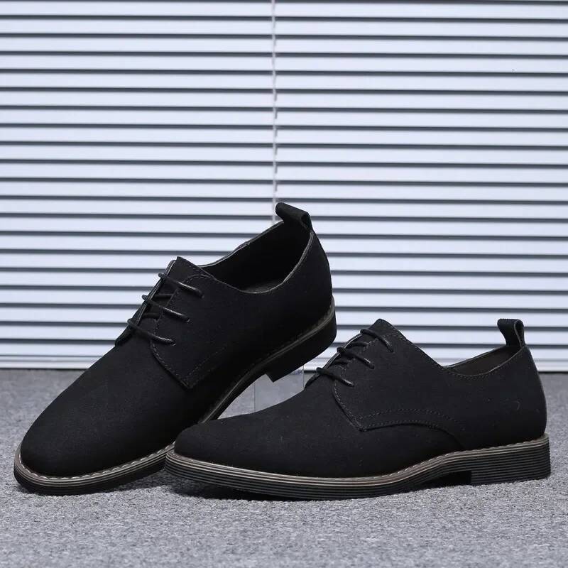 Summer Mens Dress Suede Man Oxford Shoes Large Sizes Flats Classic Men Sneakers Comfortable 2025 New Zapatillas De Deporte