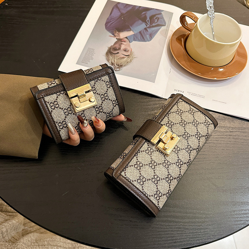 Luxury Brand Designer Bag Cross-Border High-End Wallet Women's New Short Multi-Card Slot 70% Off Stack Buckle Handheld Long Wallet Dropshipping