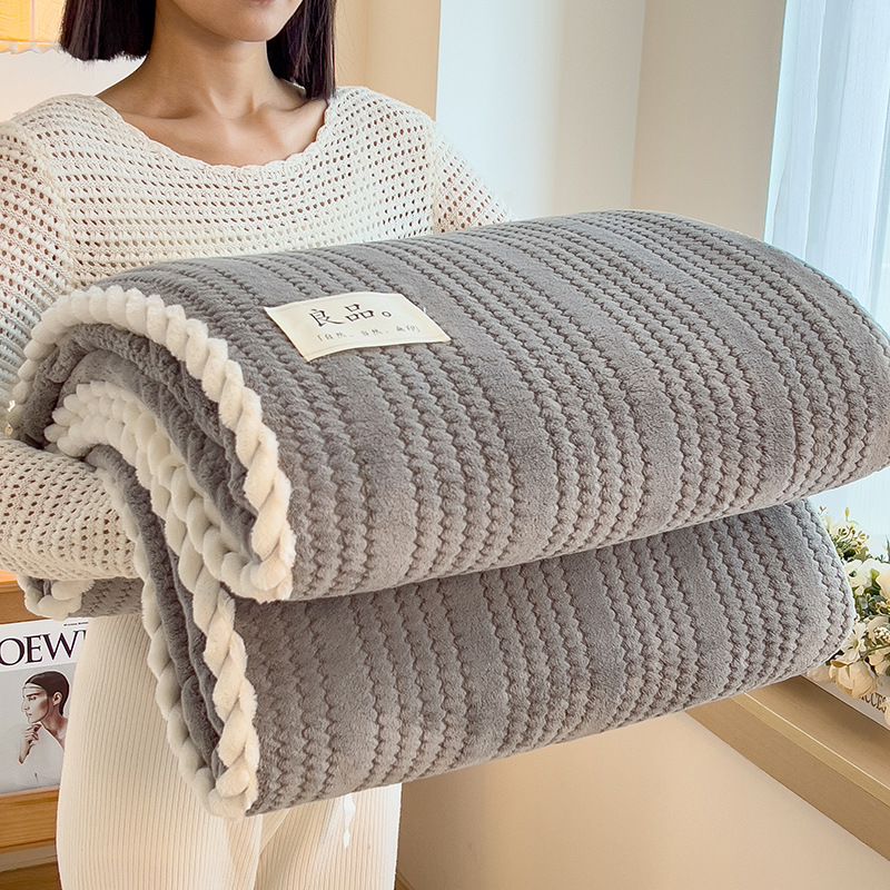 Designer Blanket Jacquard Fleece Platinum Multifunctional Blanket Hemming Fleece Blanket Office Nap Blanket