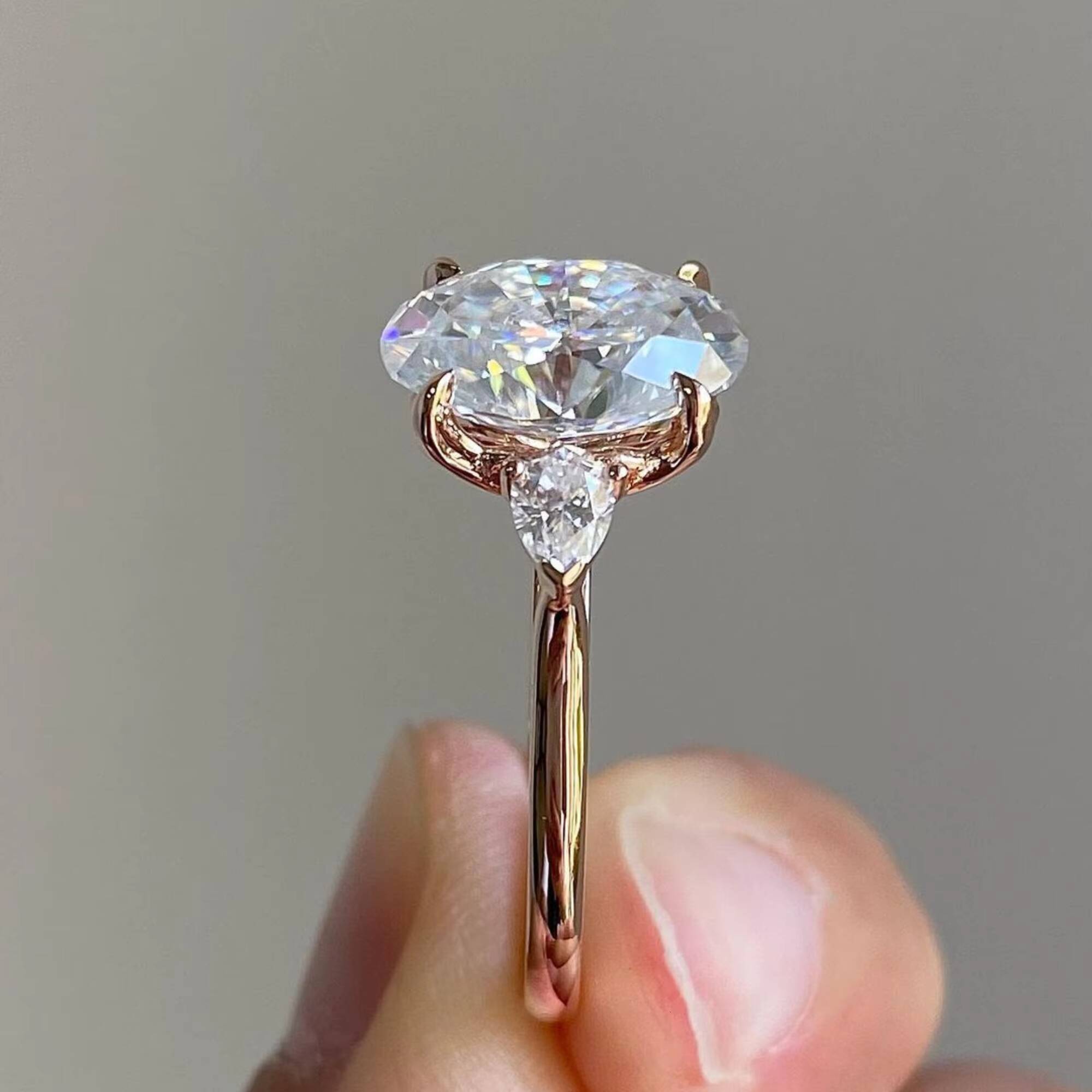 Best Quality 4 Ct Oval Cut Moissanite Diamond Ring 18K White Gold Original Jewelry Wholesale Factory Price Fine Jewelry Her