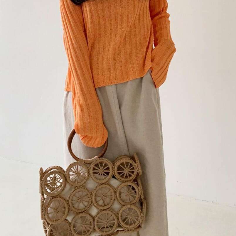 Hot Selling Vacation Straw Large Capacity Ins Beach Handheld Women's Handmade Woven Bag