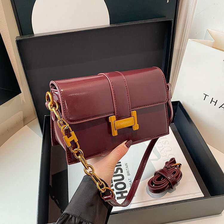 Super Popular Women's 2025 New Luxury Underarm Baguette High-End Soft Leather Single Shoulder Crossbody Bag