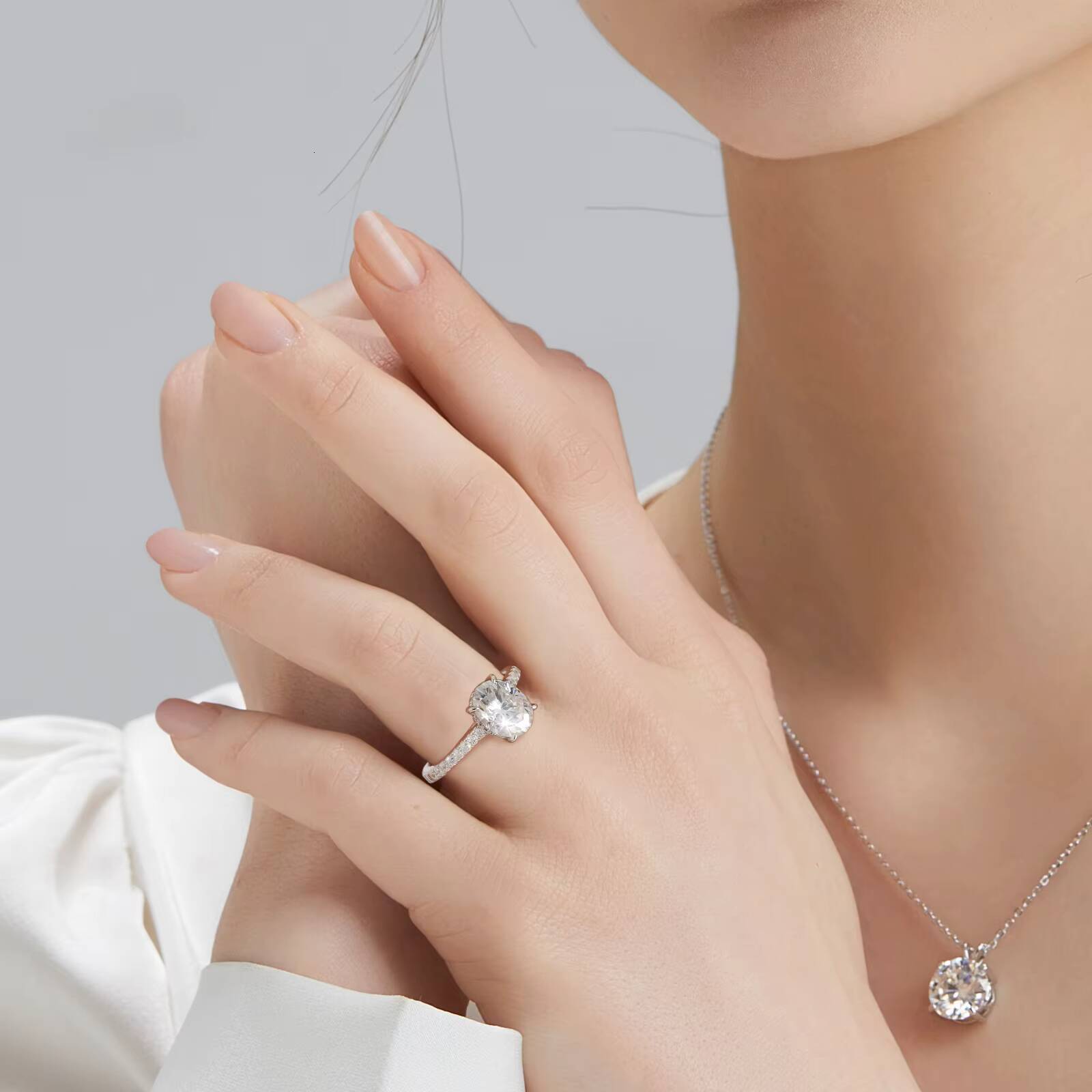 2.0 CT Oval Moissanite Engagement Ring VVS1 Lab Created Diamond Mossanite 925 Silver 18K White Gold Plated Women Wedding Ring