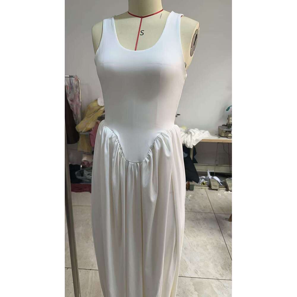 2025 Summer Hot-Selling Export New Solid Color Elegant U-Neck Design High Slit Pleated Backless Long Slim Fit Tank Dress