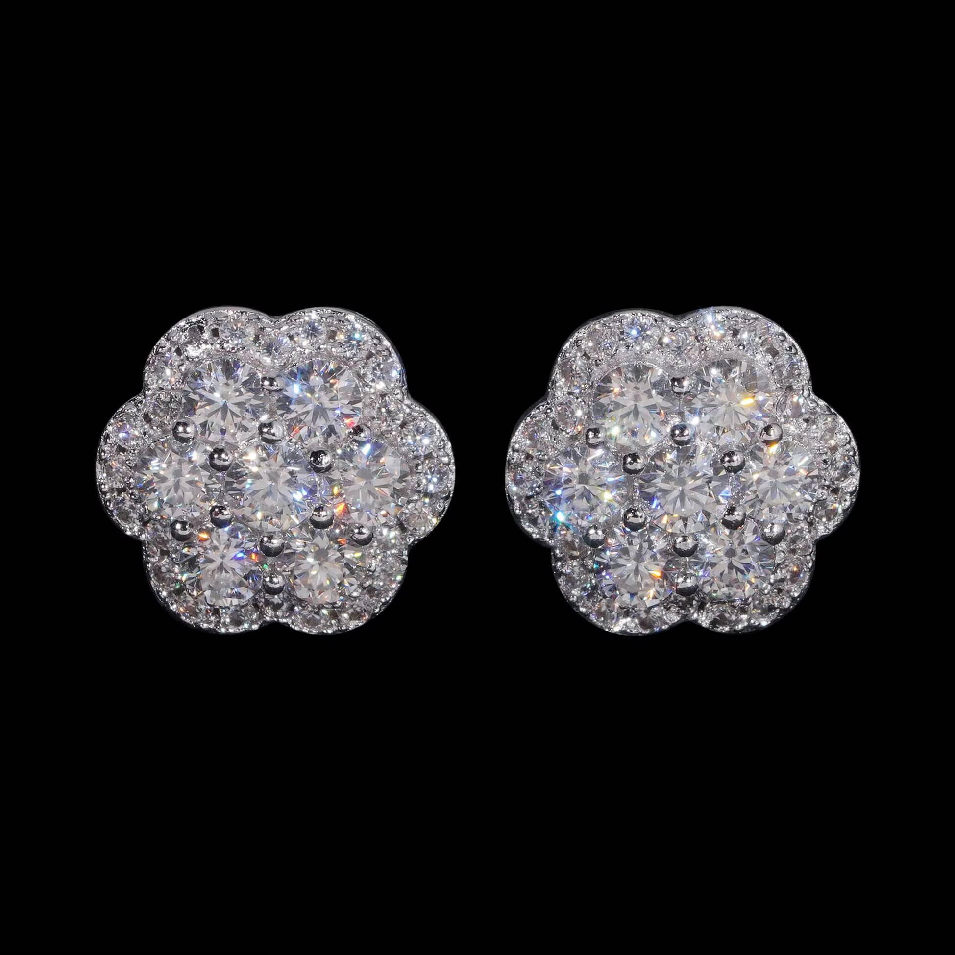 Flower Round Moissanite Studs Earring Make 925 Sterling Silver With Certified GRA for Anniversary Wedding Collection