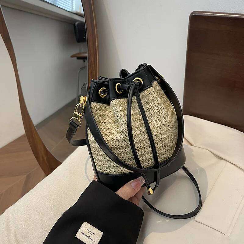 Fashion Women's Crossbody - Square, Woven Straw Bucket Bags, Trendy & Versatile bag