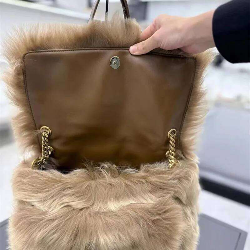 Chain single-shoulder hand-held large bag, MAO Tote large-capacity plush women's bag 2025 Autumn and Winter New style