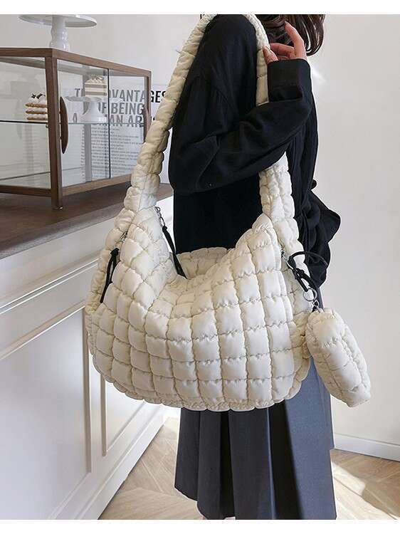 Pleated Cloud Fashion Single Shoulder Crossbody Dumpling Large Capacity Down Cotton Underarm Women's Bag
