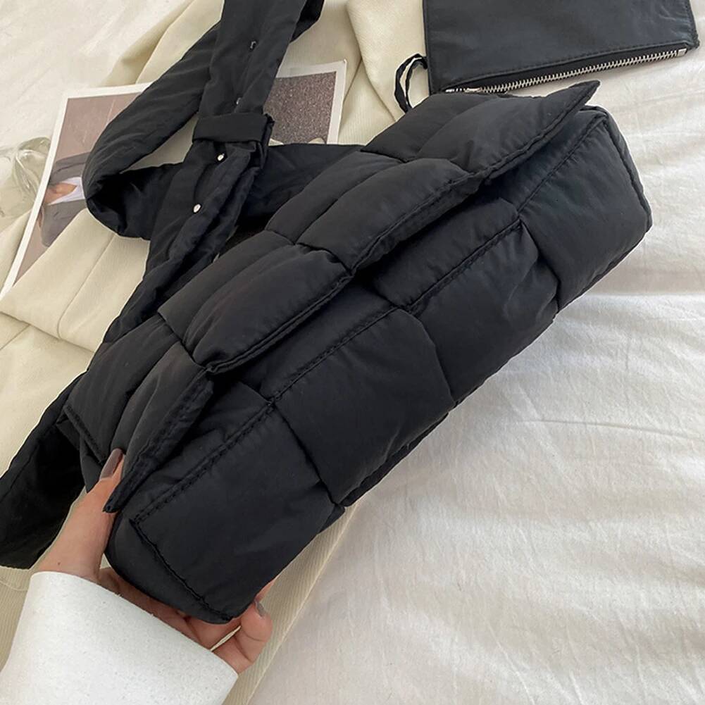 2023 New Space Cotton Handbag Shoulder for Women Small Padded Cassette Ladies Quilted Shopper Messenger Bag Tote Bags