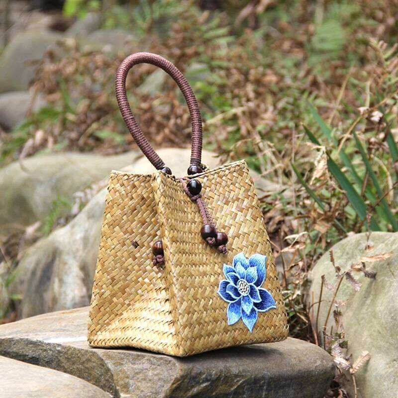 New fashion Designer Luxury Small ShoppingLeisure Travel Beach Bag Rattan Staw Beaach Woven Handbag