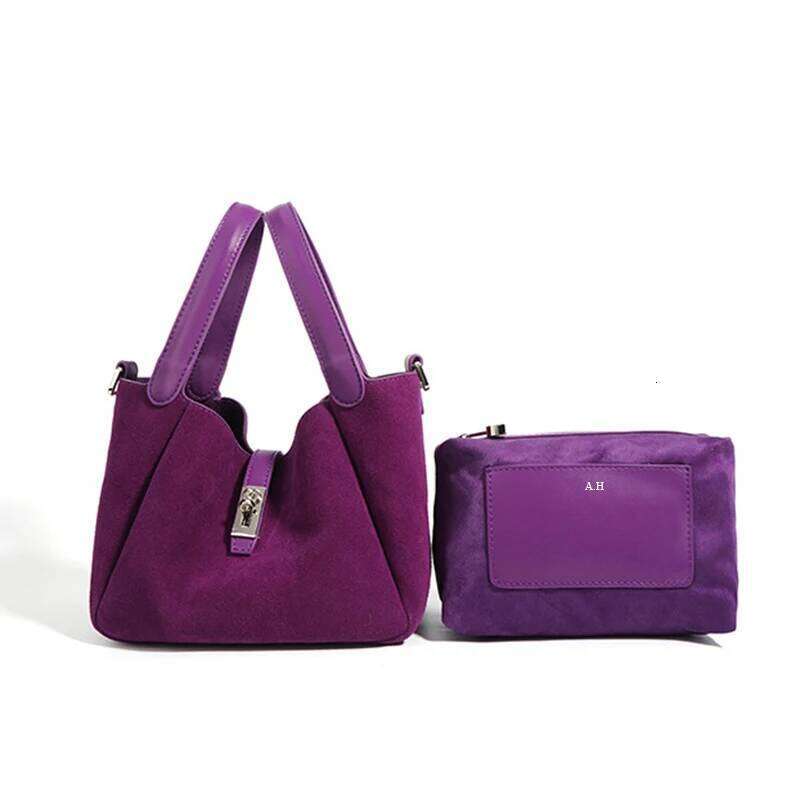 Custom Letters Design Woman Shoulder Suede Leather Fashion Handbag Lady Vintage Versatile Large Capacity Bucket Bag