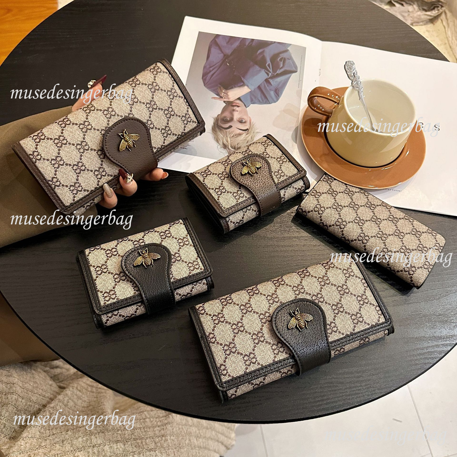 Luxury Brand Designer Purse Vintage Bee Wallet For Women Long and Short Fashion Beauty INS Style Classic Vintage Handbag Causal Bag Multiple Card Slot