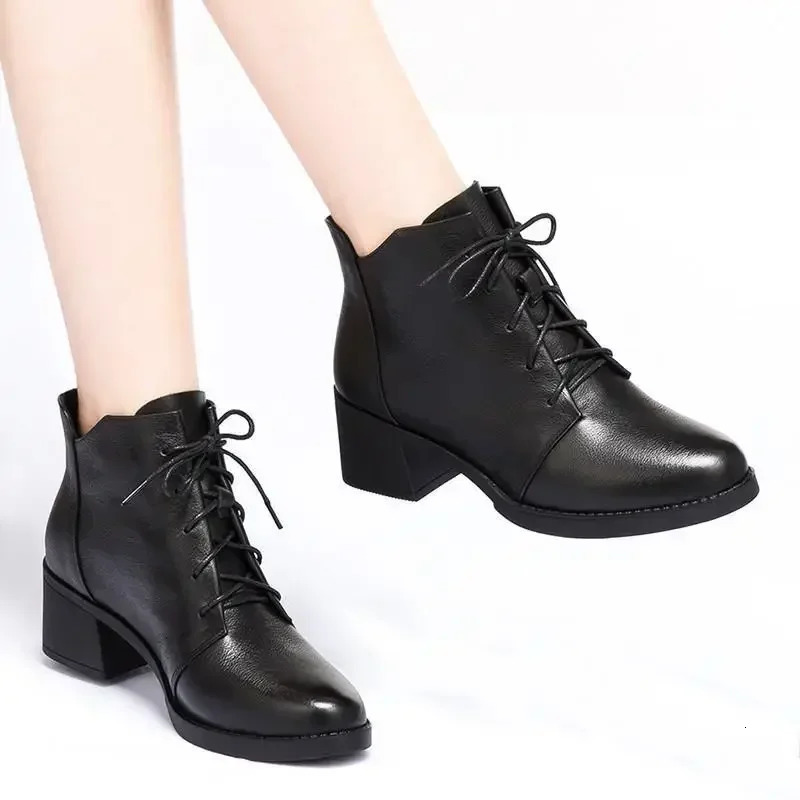 2025 Womens Shoes Chelsea Boot Women Leather Boot Chunky Winter Shoe Platform Ankle Boots Thick Heel er 250714