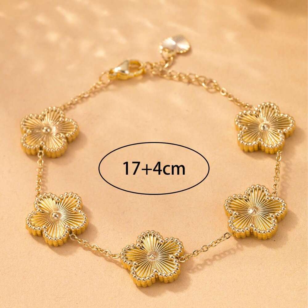 Lucky Five-Leaf Clover Bracelet Titanium Steel Gold Light Niche Design Non-Fading Straight Hair