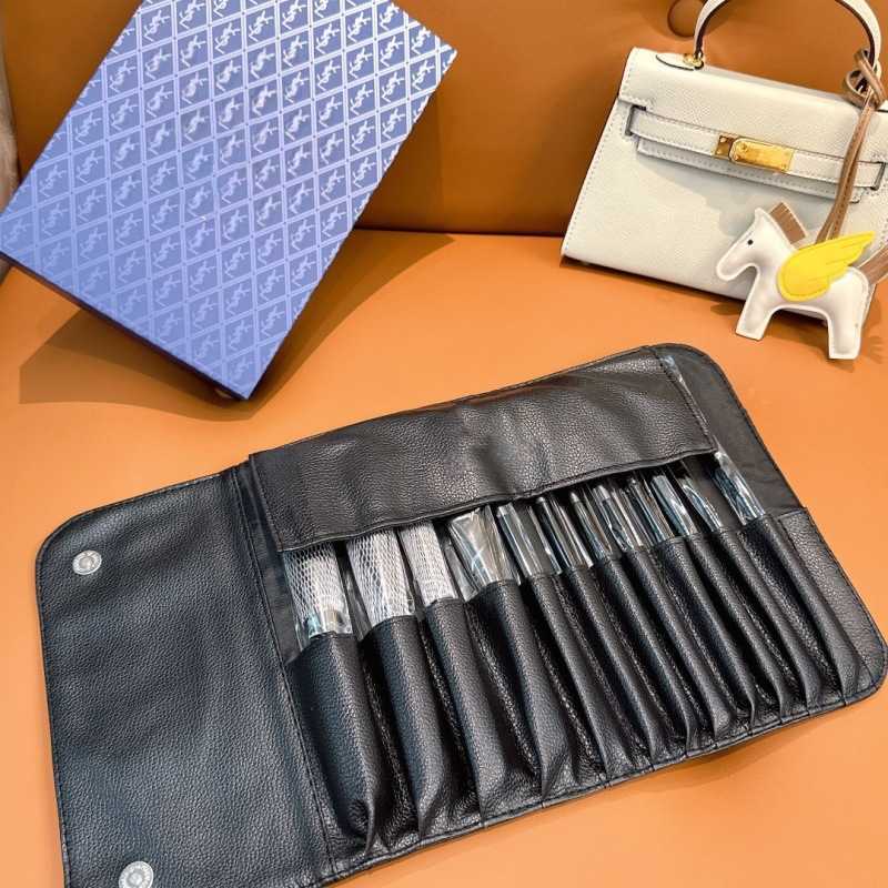 12-Piece Carriage Makeup Brush Set Woolen Gift Box Packaging for Home Office Gift Giving for Women