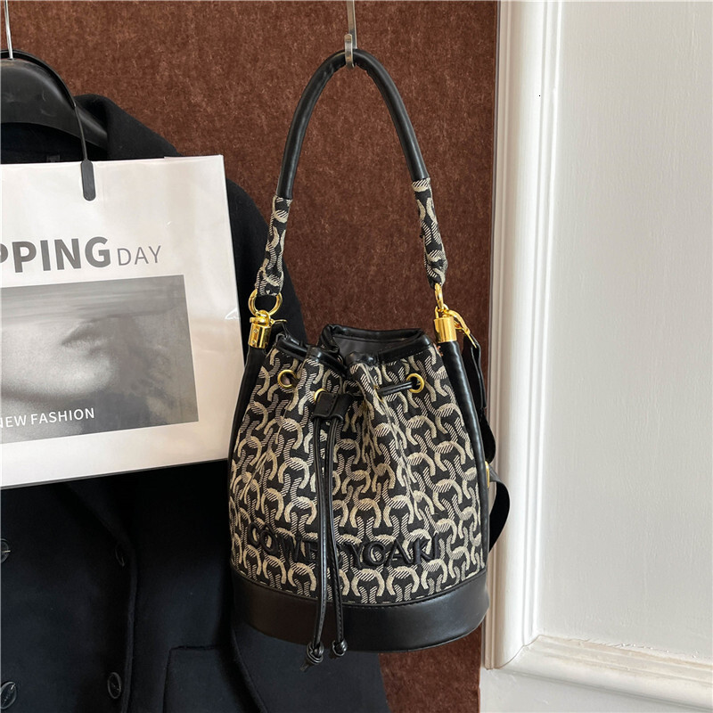 Luxury Brand Designer Bag Beibei Shangpin 2025 New Fashion Mixed Color Drawstring Bucket Bag Handheld Shoulder Crossbody Trendy Women's Bag