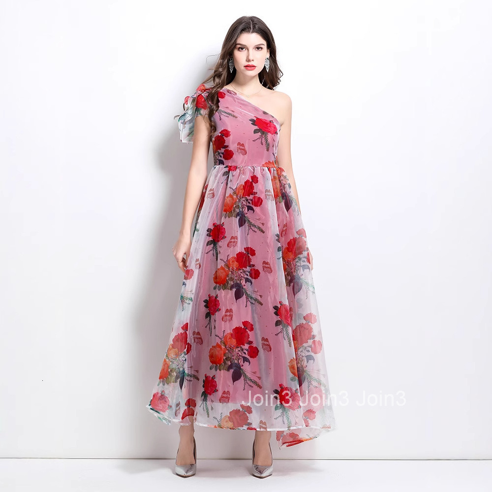 2615 Spring/Summer New Womens Clothing Style Vacation Style Flower Slant Shoulder Large Swing slit Long Dress