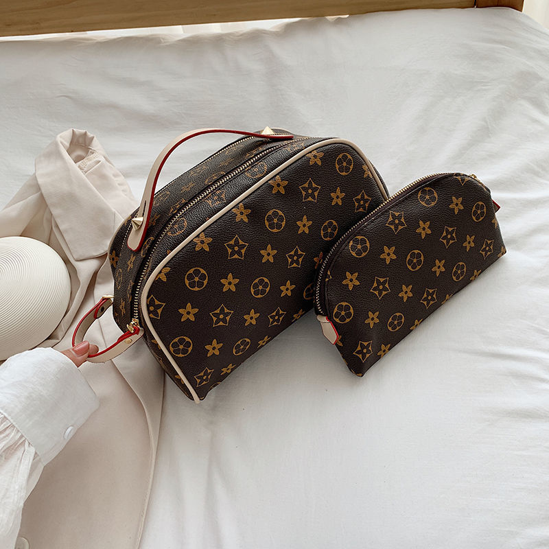 New presbyter handbag large capacity cosmetics storage bag travel portable multi-function waterproof wash bag 2025