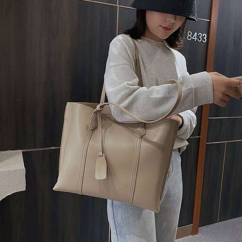 Simple Fashion High Capacity Casual Tote Bags For Women Autumn New Pure Color Shoulder Shopper Bag Soft PU Travel Bolsa Feminina