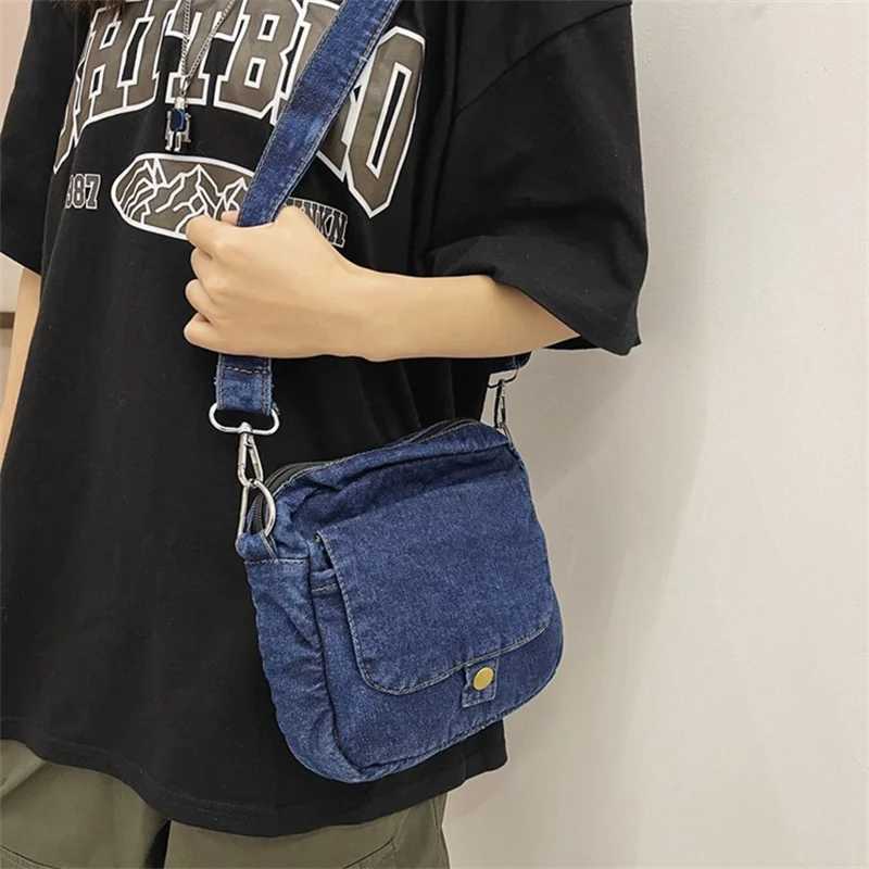 Casual Denim Womens Bag 2023 Trend Summer Shoulder Crossbody Bags For Student Phone Purses and Handbags Jeans Messenger Bag Y250719