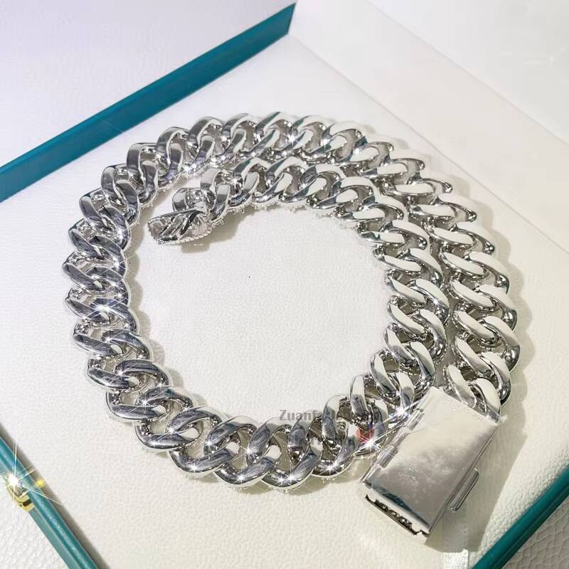 Hip Hop Buss Down Custom Clasp 20MM VVS Moissanite Iced Out Silver Cuban Link Chain