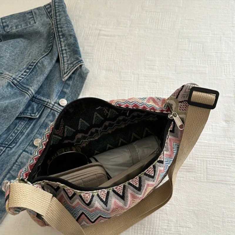 Bohemian Style Crossbody Bag Large Capacity Stylish Chest Bag Dumpling Backpack Heavy Canvas The Shoulder Strap Adjustable Y250719