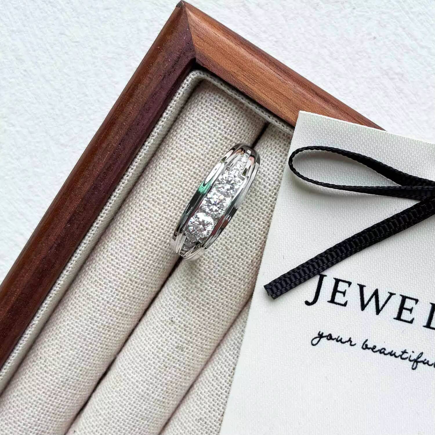 High Quality Bands 1.3 Carats Iced Moissanite Stone Wholesale Popular Rapper 925 Silver Moissanite Ring for Woman and Men