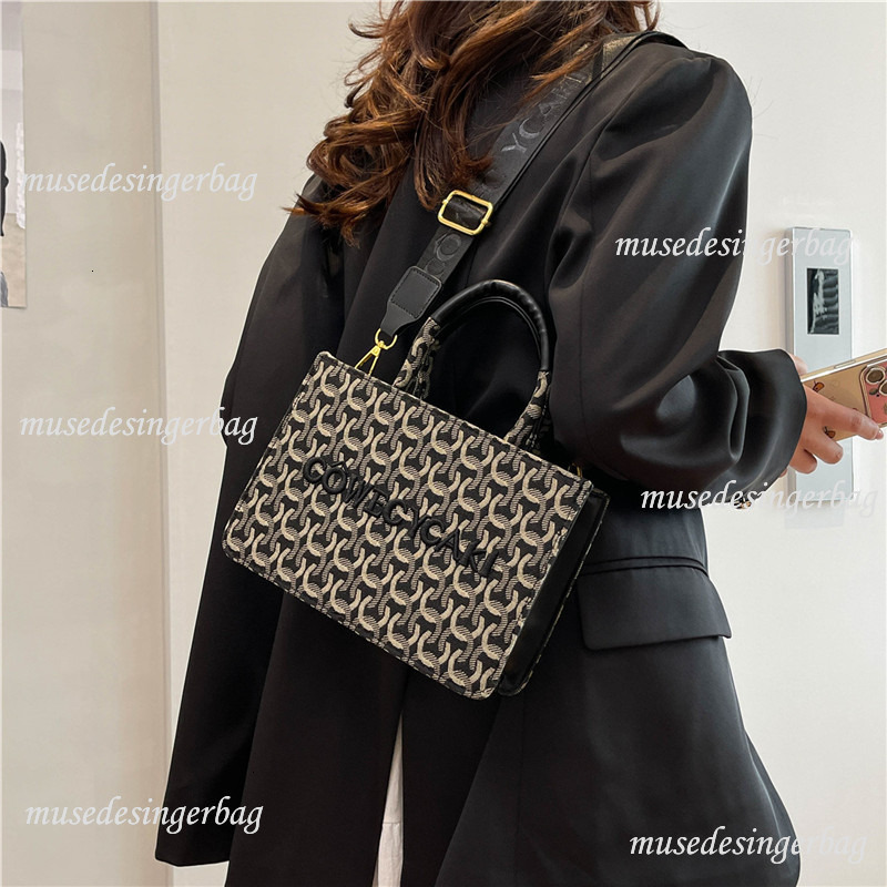 Luxury Brand Designer Bag Free Shipping 2025 New Fashion Trendy High Quality Tote Bag Stylish Patterned Handbag for Women Compact Tote with Top Handle