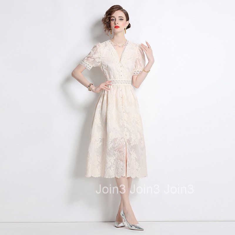 8582 new embroidered V-neck dress with lace and lace style slim fit skirt