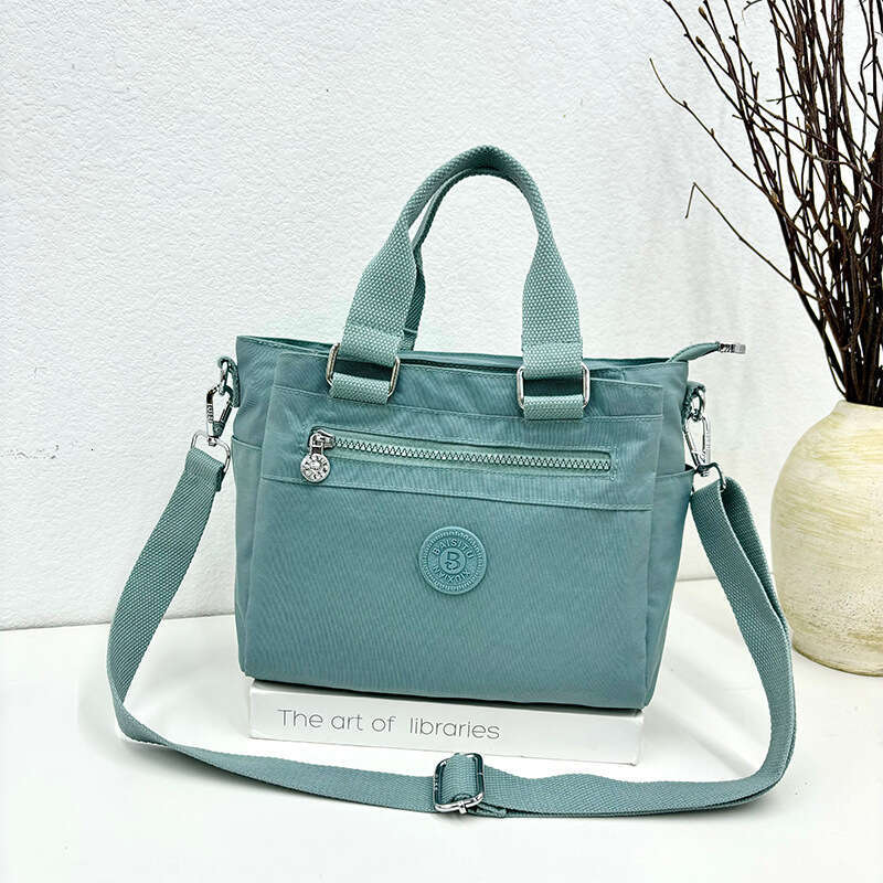 New Large Capacity Commuter Handbag Korean Fashion Versatile Nylon Shoulder Tote Bag for Travel and Commuting