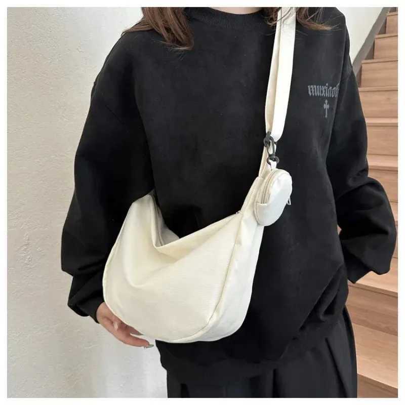 Womens Canvas Shoulder Bag Large Capacity Crossbody Chest Bag Casual Half Moon Belt Messenger Bag Student Commute Dumpling Bag Y250719