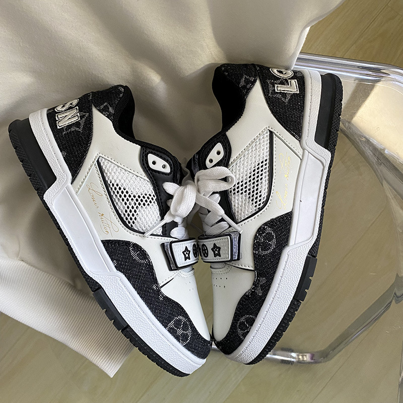 new Popular trendy ins student - oriented niche black - and - white color - blocked - strapped sneakers for women. Chic and versatile couple - matchin