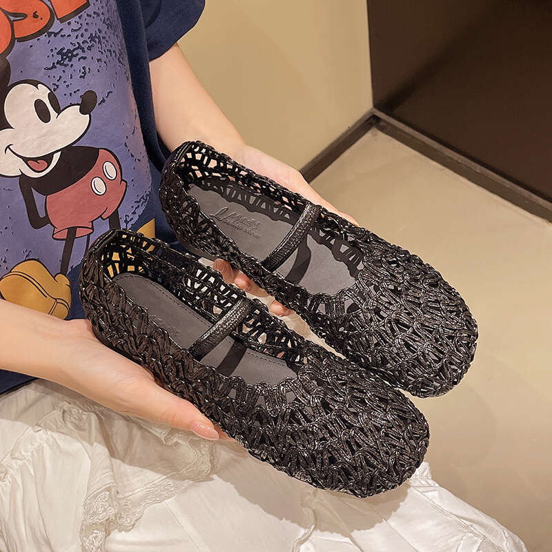 French Style Fashionable Hollow Single Shoes for Women 2025 New Summer Breathable Shallow Mouth Flat Mary Jane Sandals