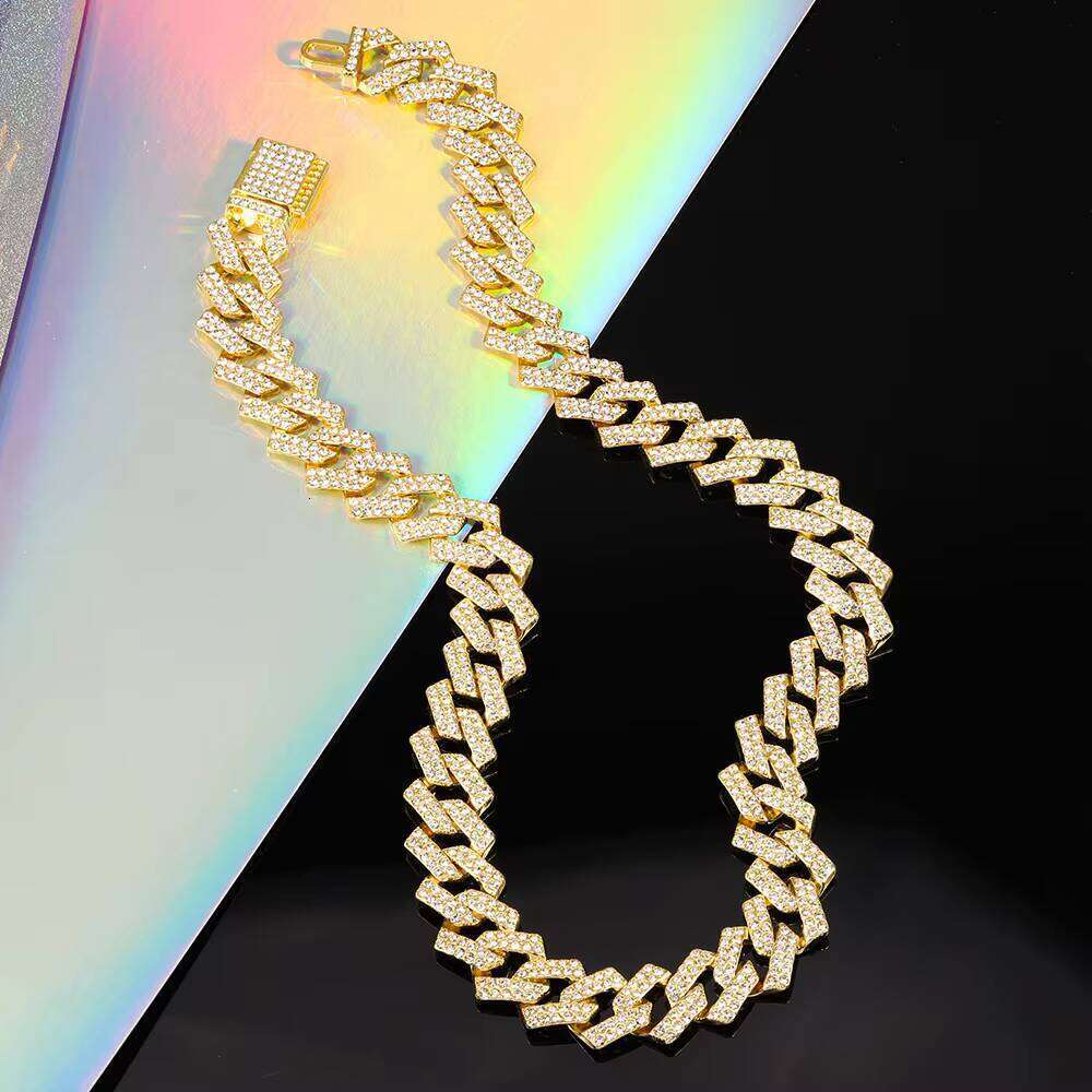 Miami Rapper Style Stainless Steel Necklace Icy Gold Plated with Moissanite Stone and Fashionable Cuban Chain