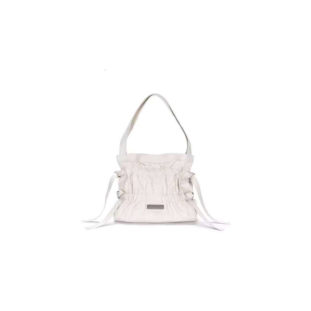 High-Quality Unisex Genuine Leather Backpack - Elegant Everyday Carry