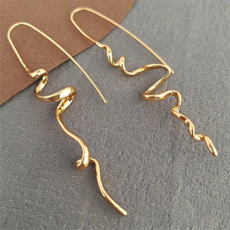 Abstract three-dimensional n earrings cool and handsome temperament fashion women exquisite retro ear hanging jewelry acces 250715
