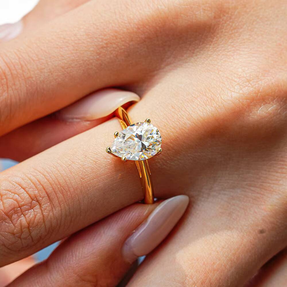 D Color Classic Design 925 Sterling Silver 14k Gold Plated 2Carat Pear Cut Moissanite Ring for Women Wedding