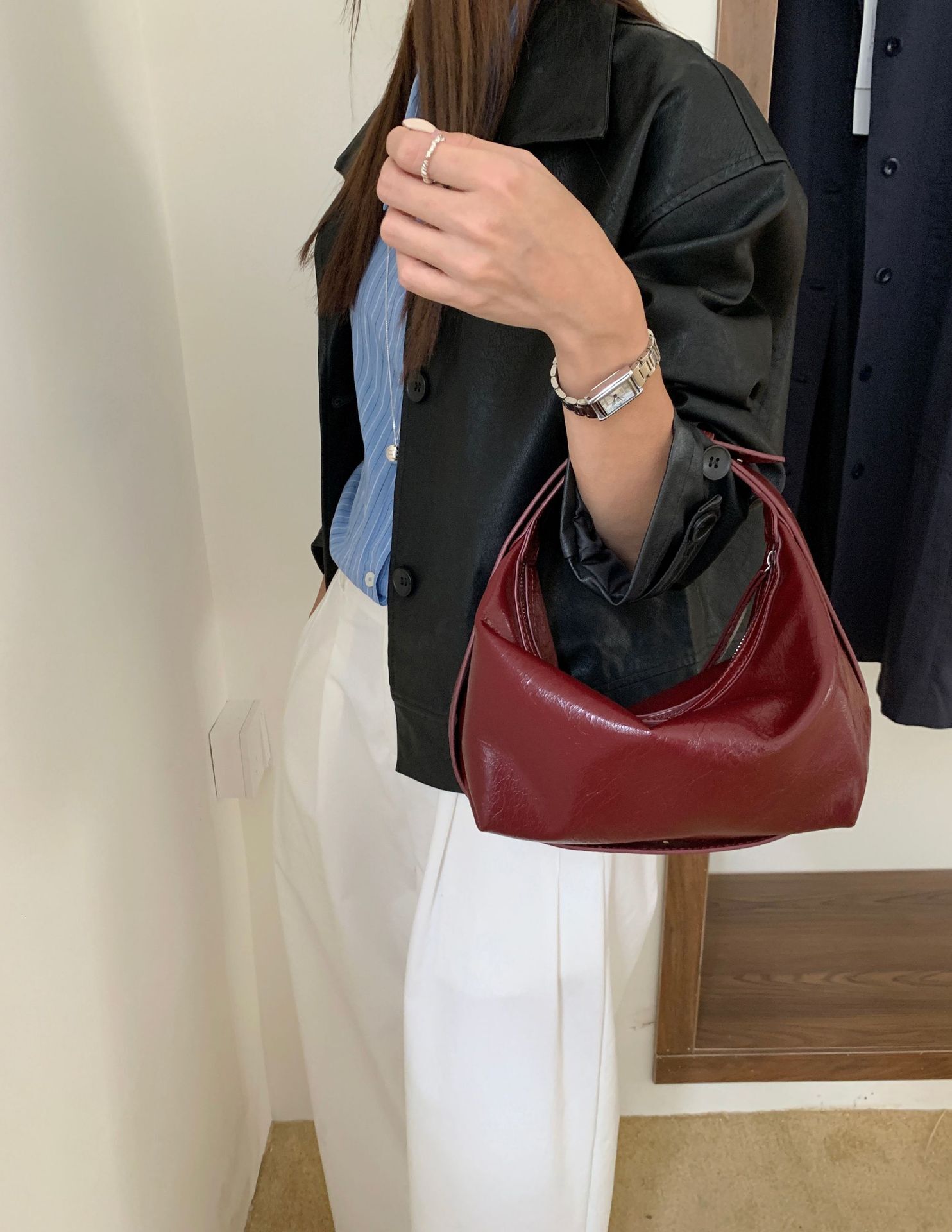 Fashion Multifunctional Handbag Niche Design Retro Style Suede Leather Shoulder Bag Cross-border Korean Version Armpit Bag Women's Designer Bag