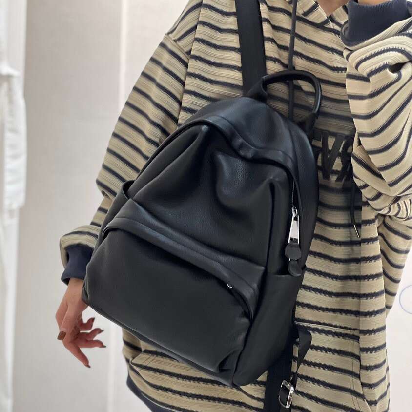 Simple Versatile Top Layer Cowhide for Women Large Capacity Soft Leather Laptop School Bag Travel Backpack designer bag