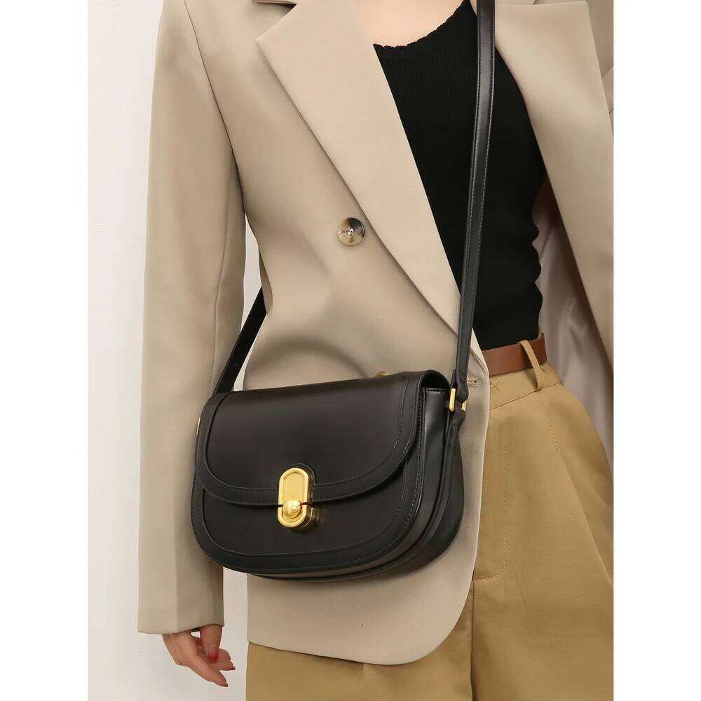 This Year's New Niche Female Light Retro Single Shoulder Crossbody Saddle Bag Trend Designer Handbag
