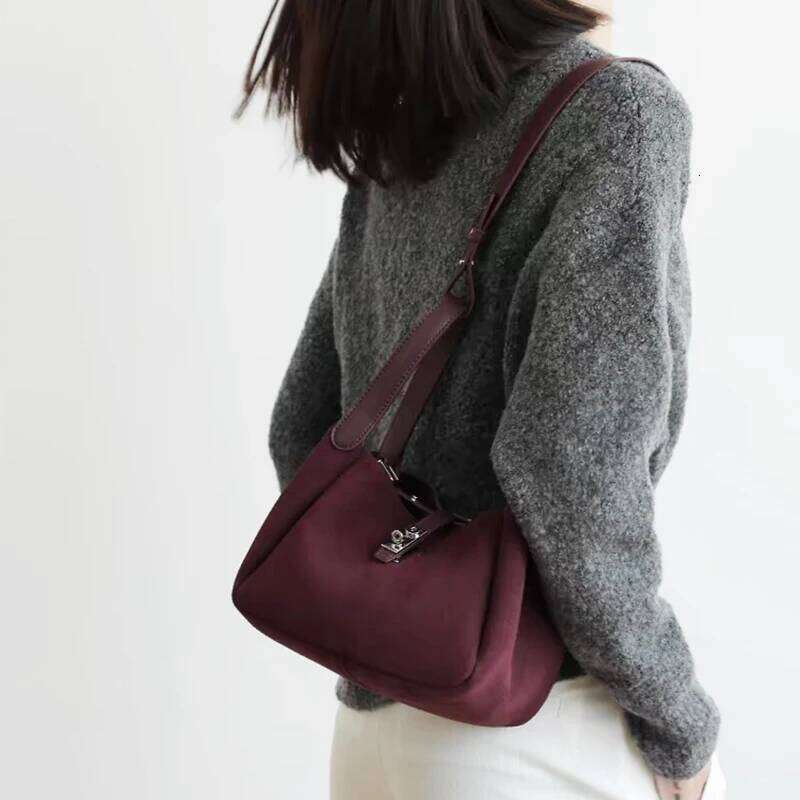Custom Letters Design Woman Shoulder Suede Leather Fashion Handbag Lady Vintage Versatile Large Capacity Bucket Bag