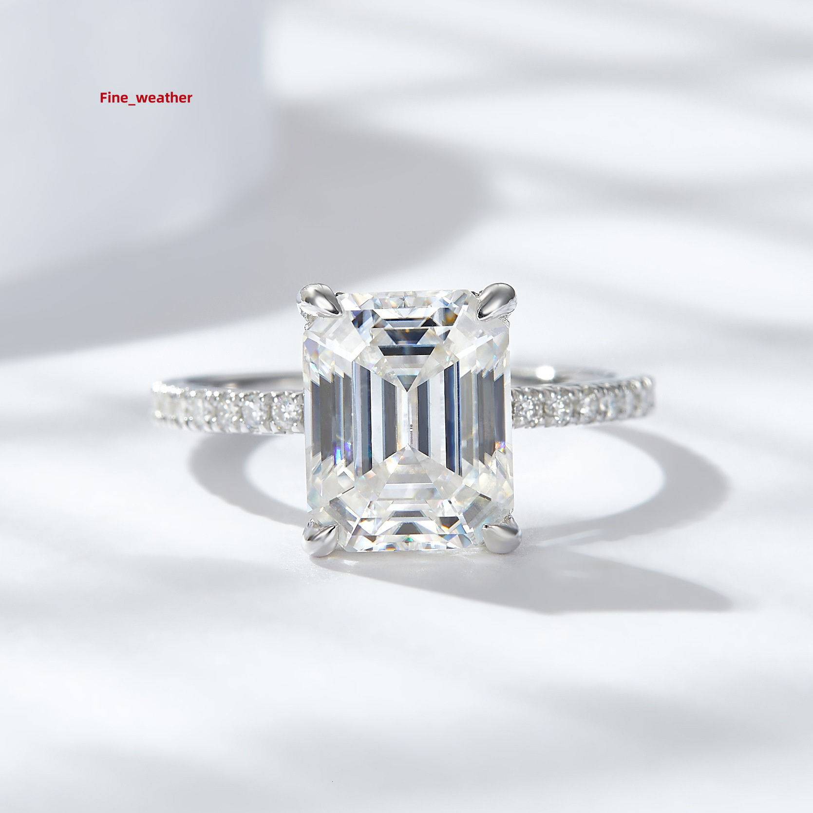 8*10mm Hot Selling 925 Sterling Silver Moissanite Engagement Wedding Ring Premium Quality 4CT Emerald Moissanite Ring