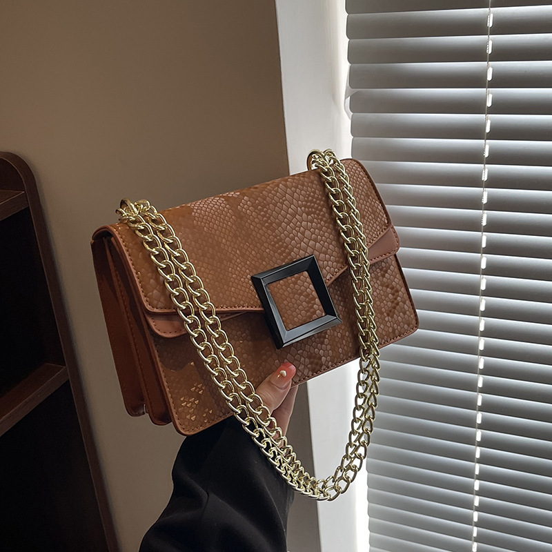 Luxury Brand Designer Bag 2025 New Fashion Textured Chain Shoulder Crossbody Bag Retro Snake Pattern Causal Bag