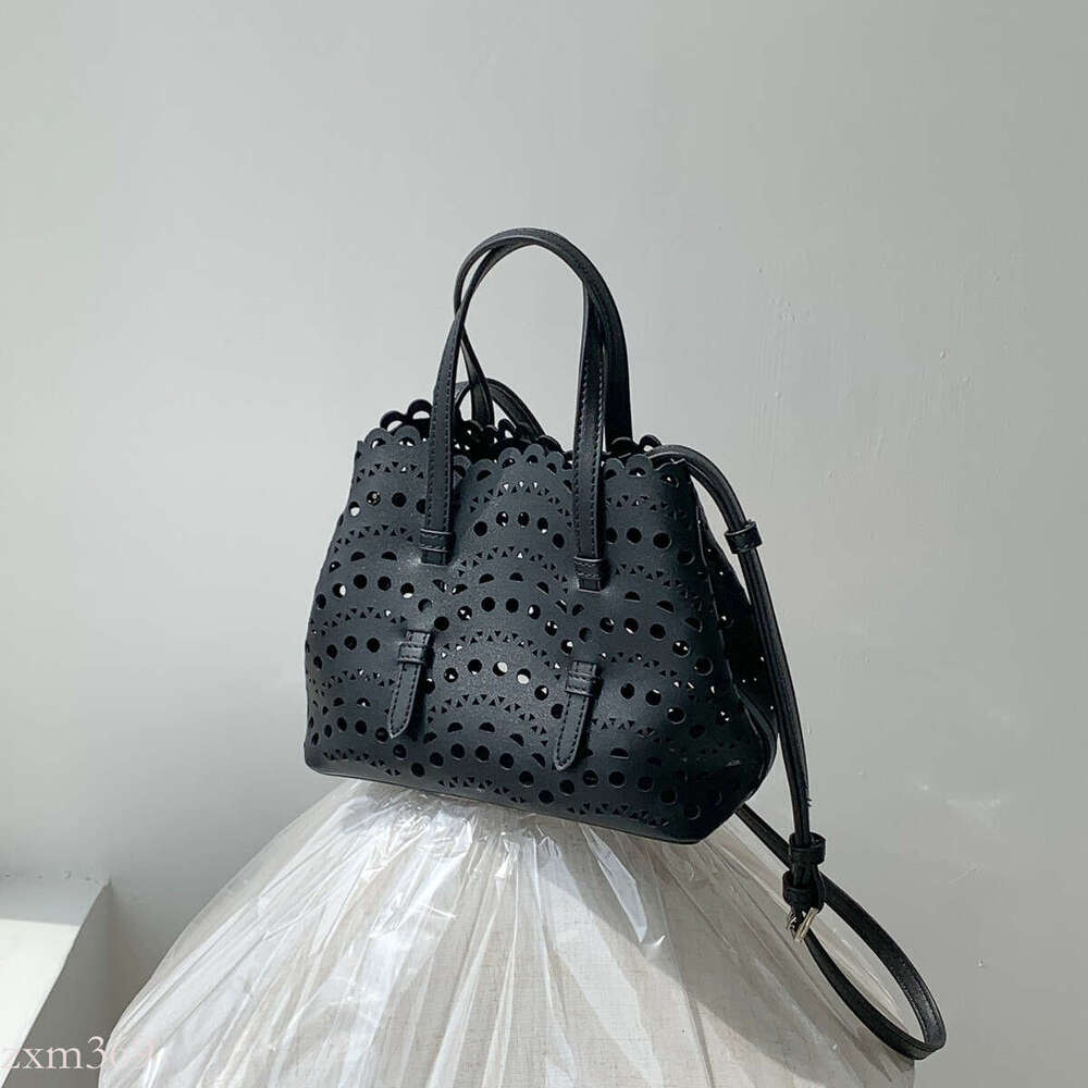 New Wave Hollow Carved Flower Basket for Women, Niche Single Shoulder Crossbody Small Bag, Solid Color PU Leather Handheld Tote Bag