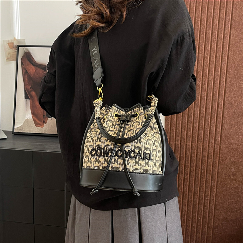 Luxury Brand Designer Bag Beibei Shangpin 2025 New Fashion Mixed Color Drawstring Bucket Bag Handheld Shoulder Crossbody Trendy Women's Bag