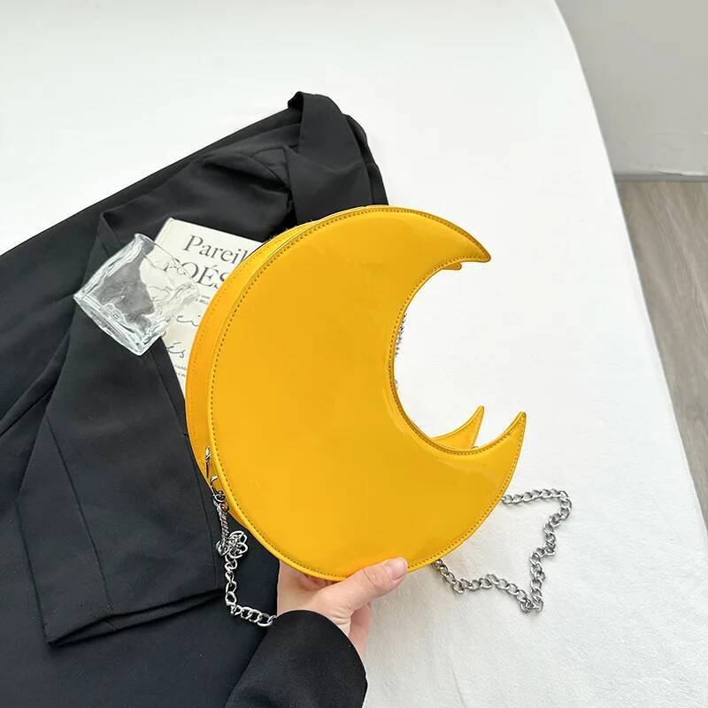 French Women's 2025 Semi-circular Crescent Single Shoulder Armpit Bag Fashionable Commuting Niche Crossbody Handbag