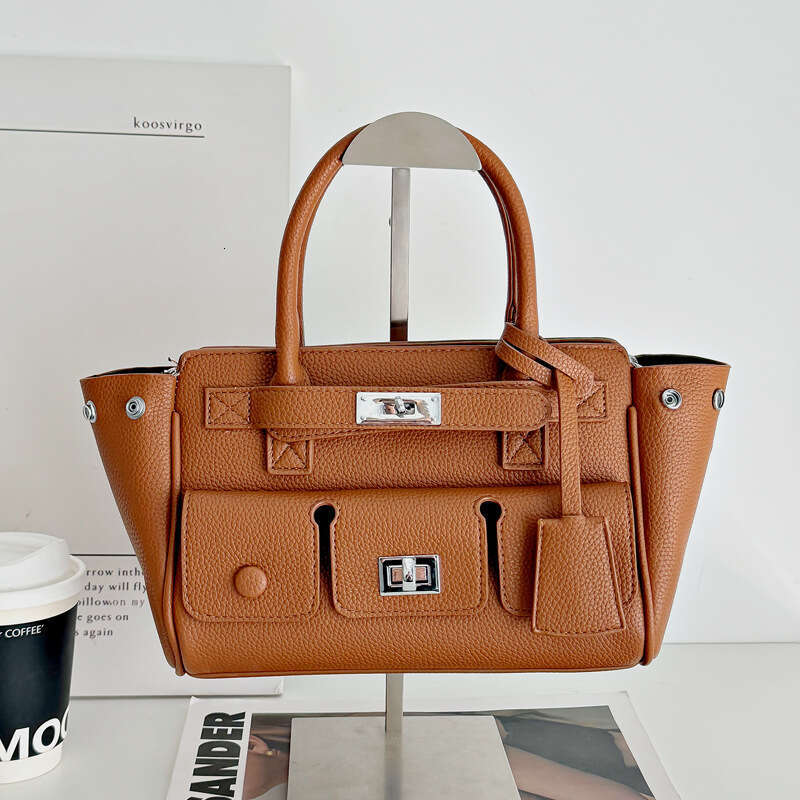 2025 New Women's Multi-Pocket Handbag Dark Motorcycle Tote Capacity Square Buckle Underarm Large Bag