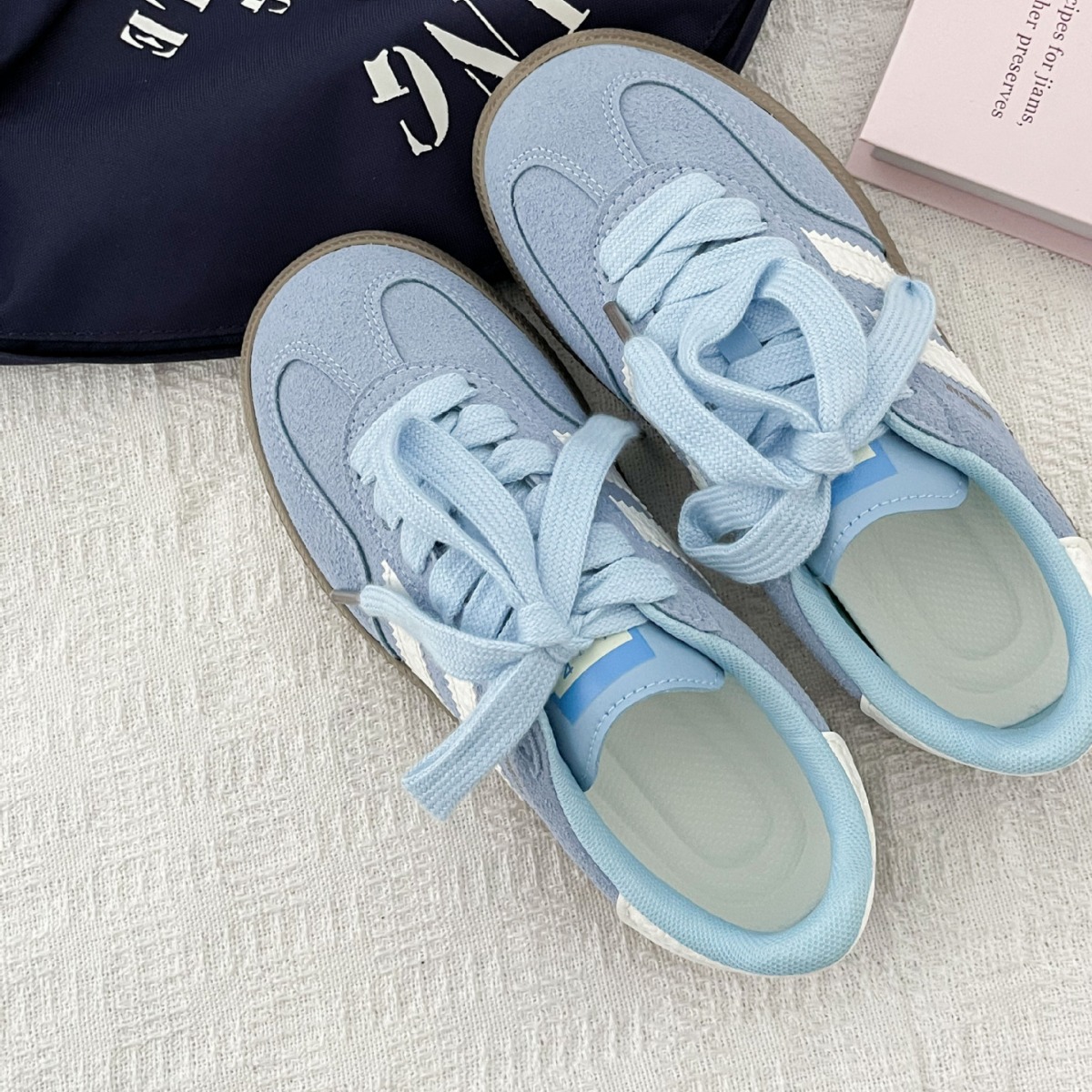 trendy shoes fashion sneaker Sports leisure board shoes for women small white shoes for female students Hong Kong style retro German training shoes